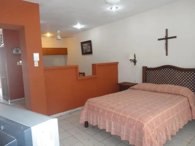 Suites Reforma 72 Mérida 0*,